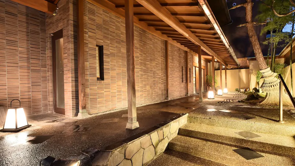 Shibu no Yu: An Inn with Free-Flowing Hot Spring Source