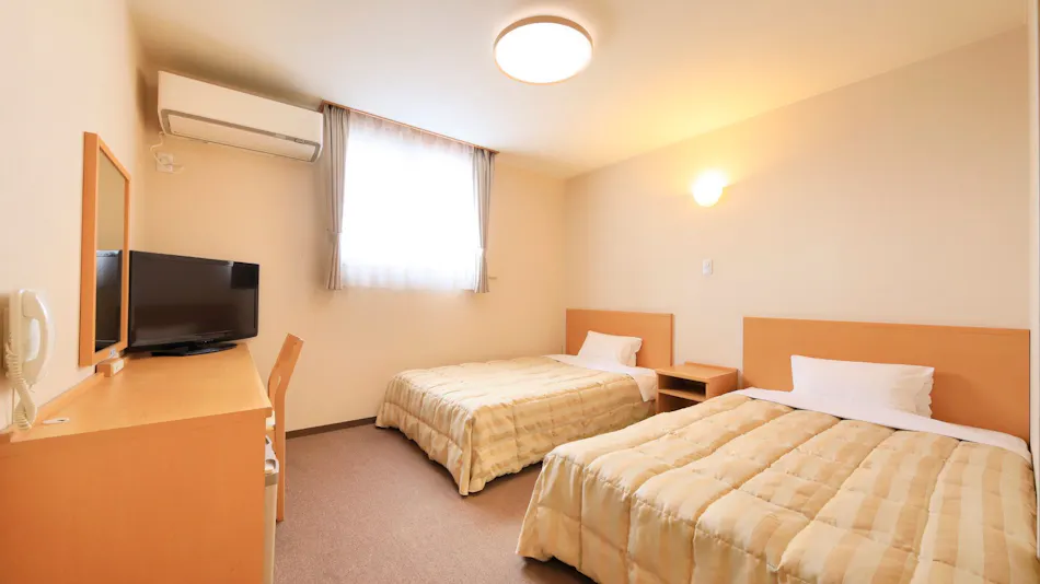 Hotel Pony Onsen: Natural Hot Spring with Free-flowing Water