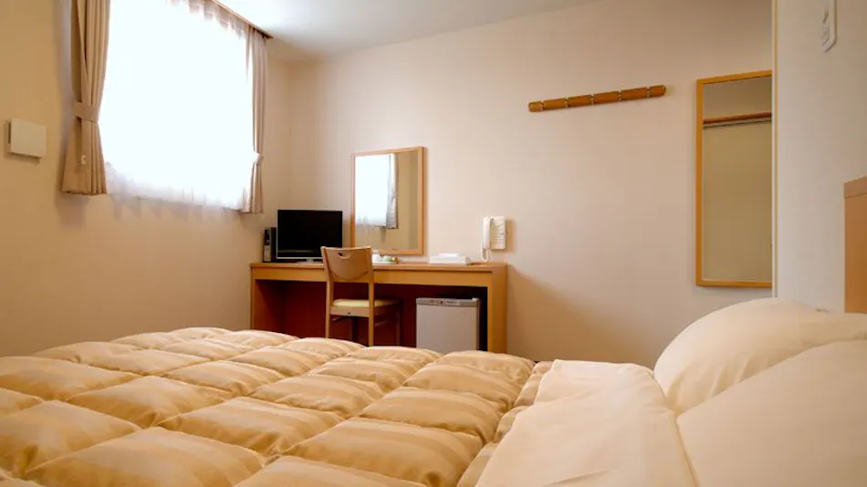 Hotel Pony Onsen: Natural Hot Spring with Free-flowing Water