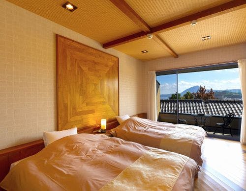 半露天付き2階建て和洋室