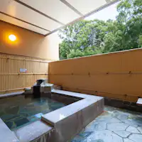 【ห้องอาบน้ำรวมและบ่อน้ำร้อนกลางแจ้ง】