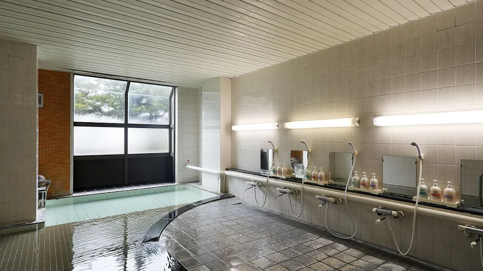 Inn Tsubaki: A Hot Spring Inn with Three Types of Private Baths