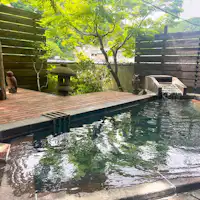 บ่อน้ำพุร้อนกลางแจ้ง