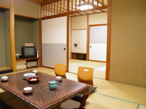 ห้องสไตล์ญี่ปุ่น 10 เสื่อ + 6 เสื่อ