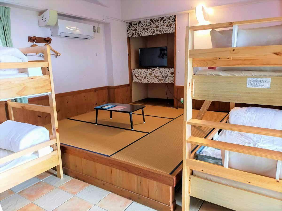 BUZZ RESORT