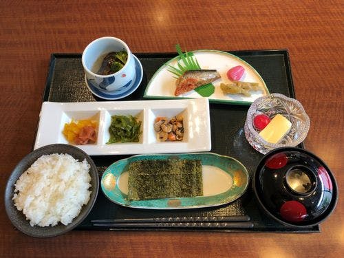 和朝食膳