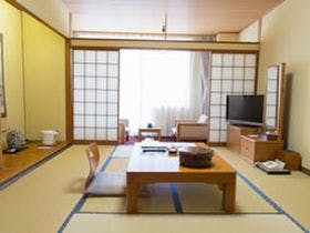 敷島館