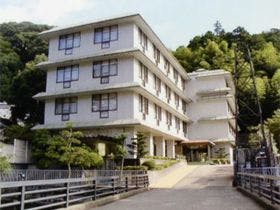 敷島館