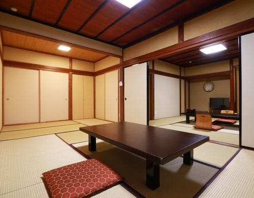 特別室8+9帖 檜風呂・トイレ洗面付