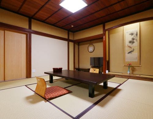 特別室8+9帖 檜風呂・トイレ洗面付