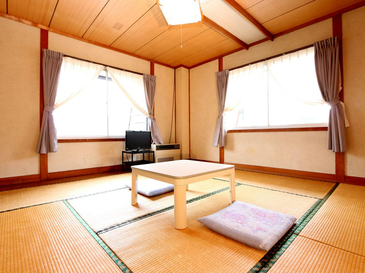 Lodge Hachi