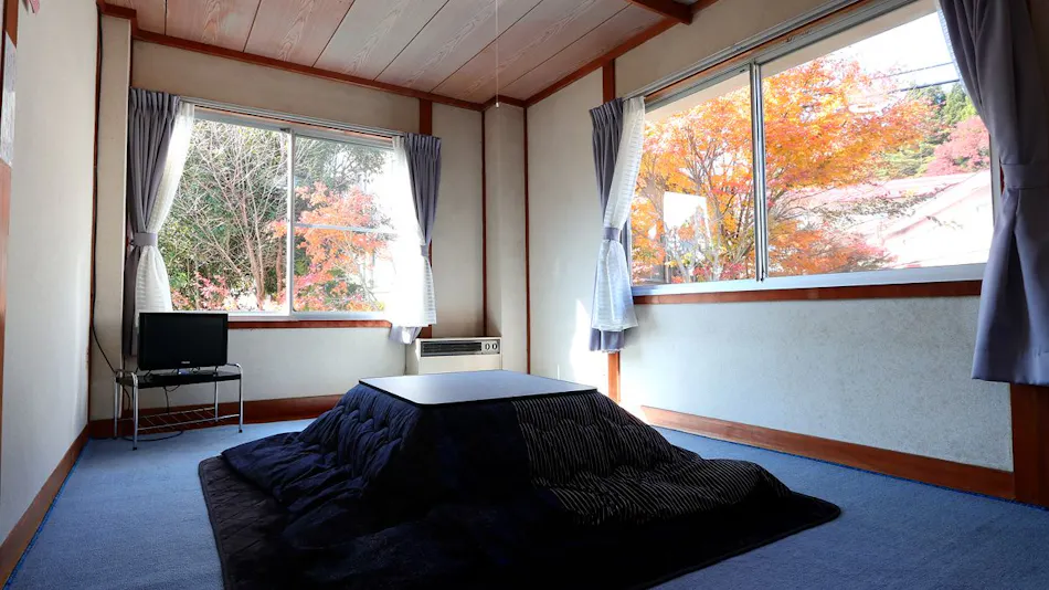Lodge Hachi