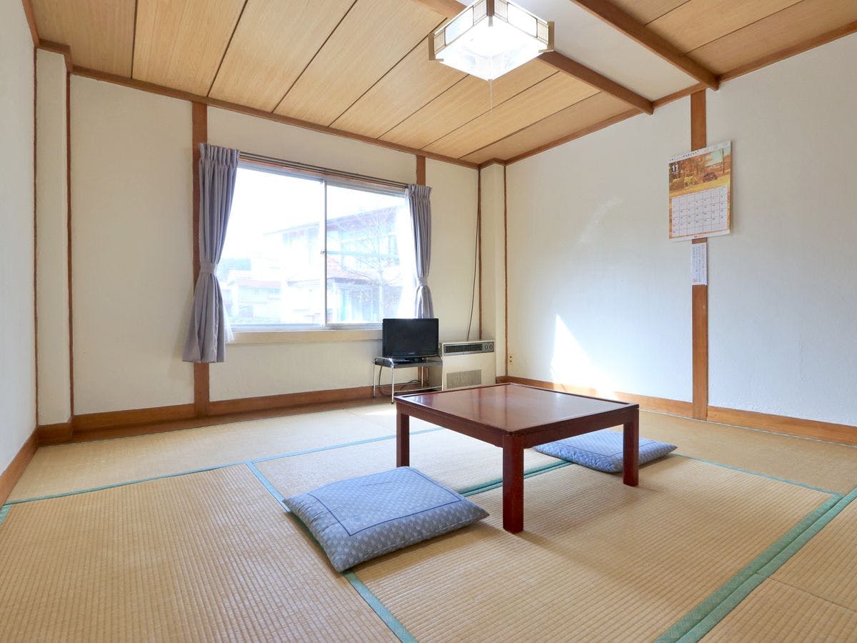 Lodge Hachi