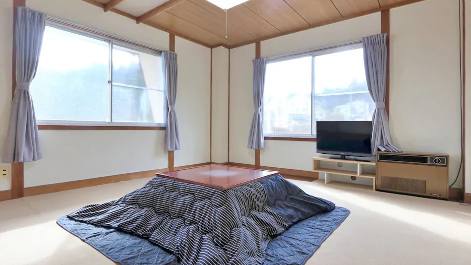 Lodge Hachi