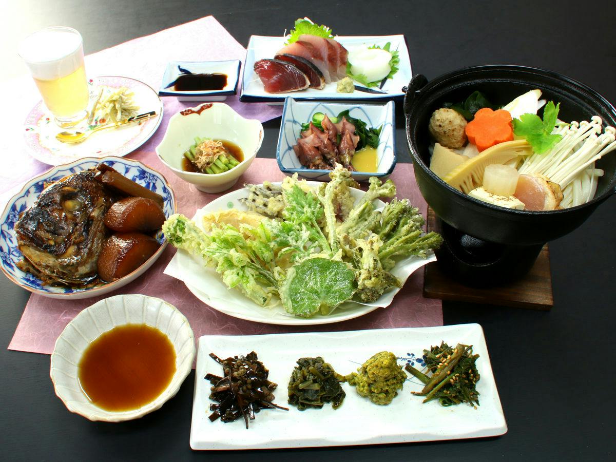 Lodge Hachi