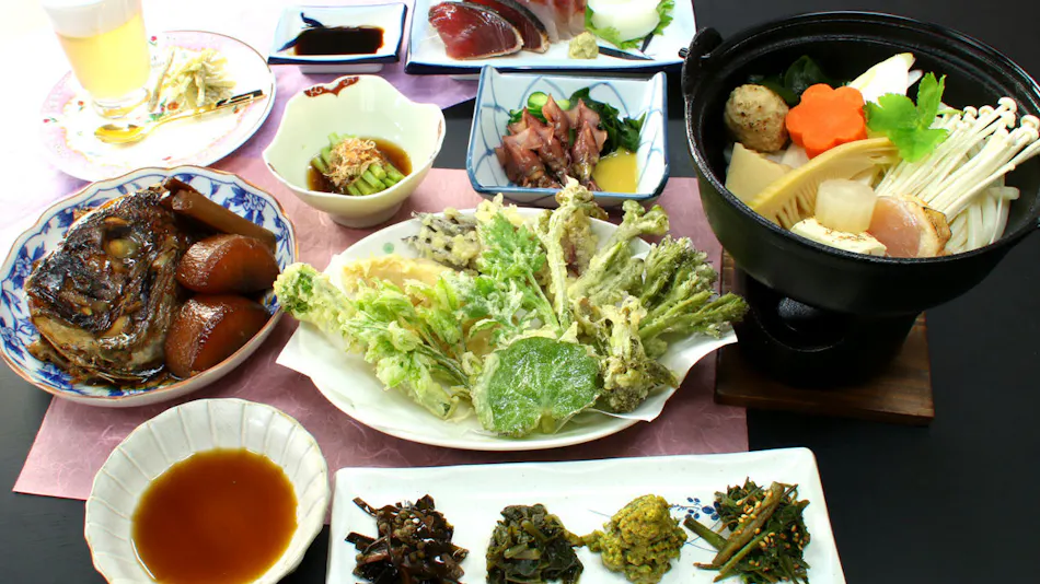 Lodge Hachi