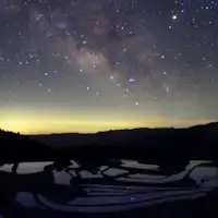 วิวกลางคืนของนาขั้นบันได