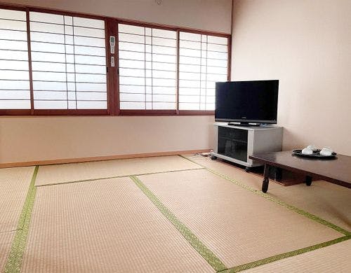 ・＜和室16畳＞ゆったりご利用いただけます