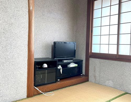 ・＜和室6畳＞TV、Wi-Fiを完備しています