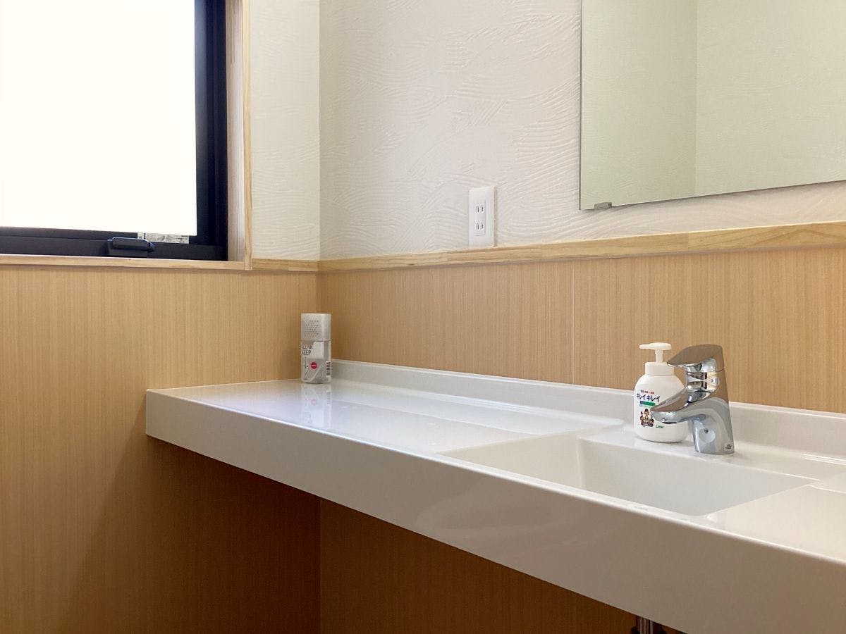 *ภายในอาคาร / ห้องน้ำ (ใช้ร่วมกัน)