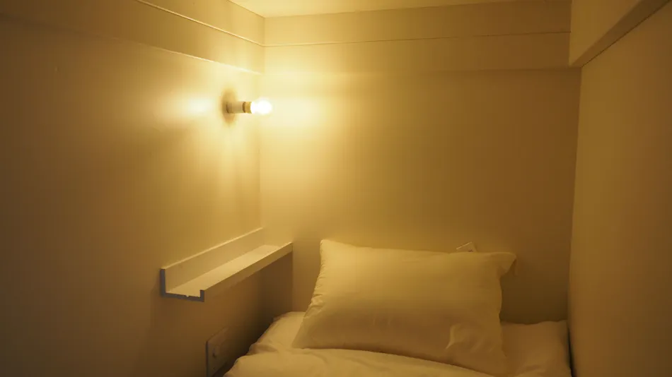 Almond Hostel & Cafe