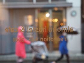 almond hostel & cafe