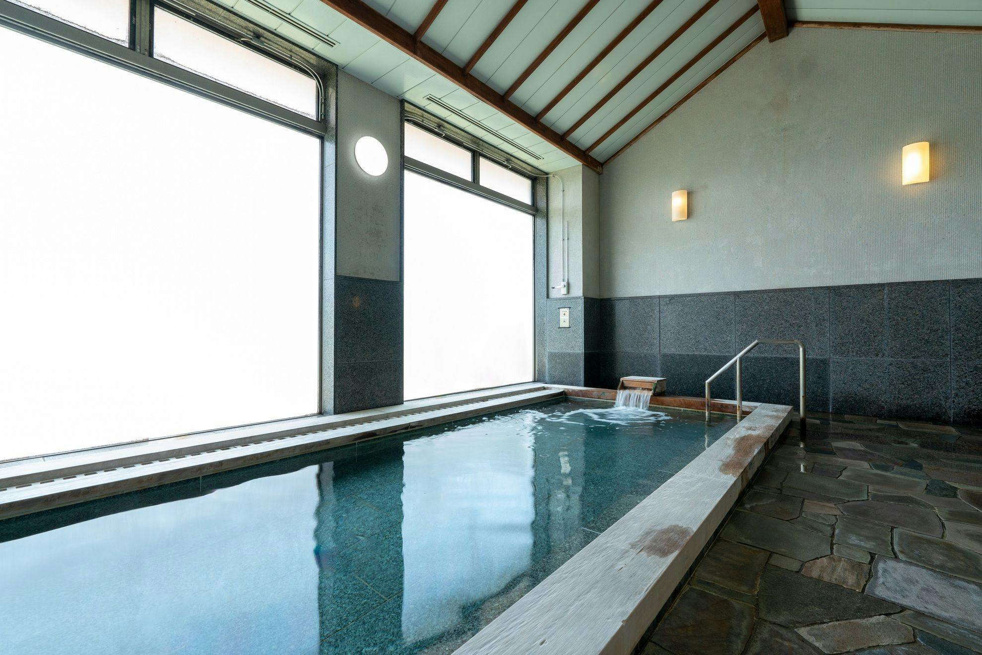 Igashira Onsen Chat Palace