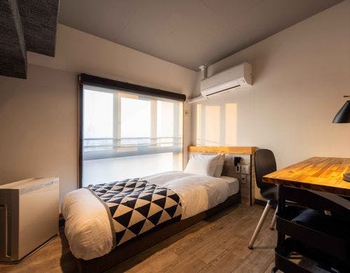 deTOURデラックスシングルルーム室内