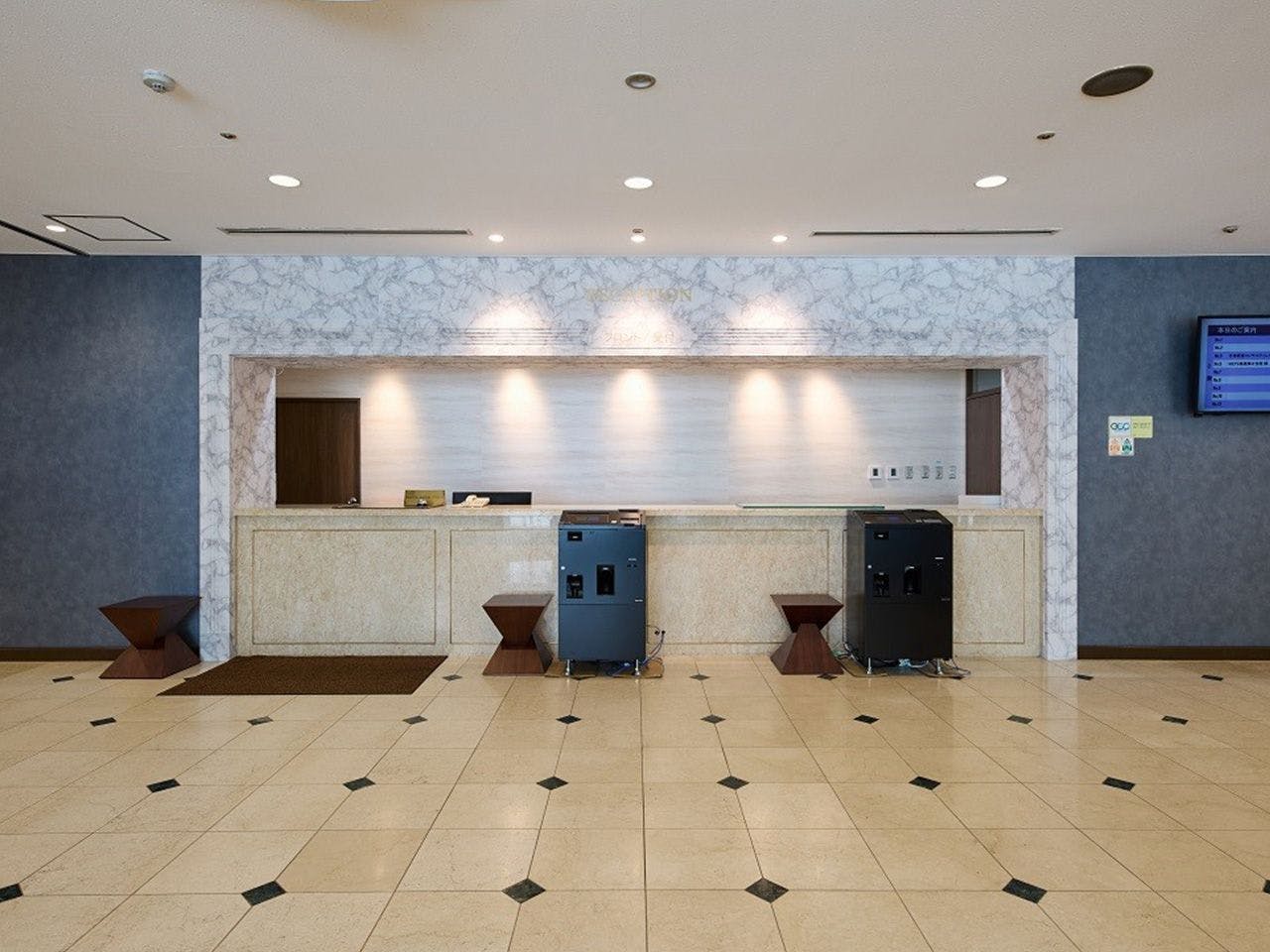 자동 체크인 기기를 설치하였습니다.