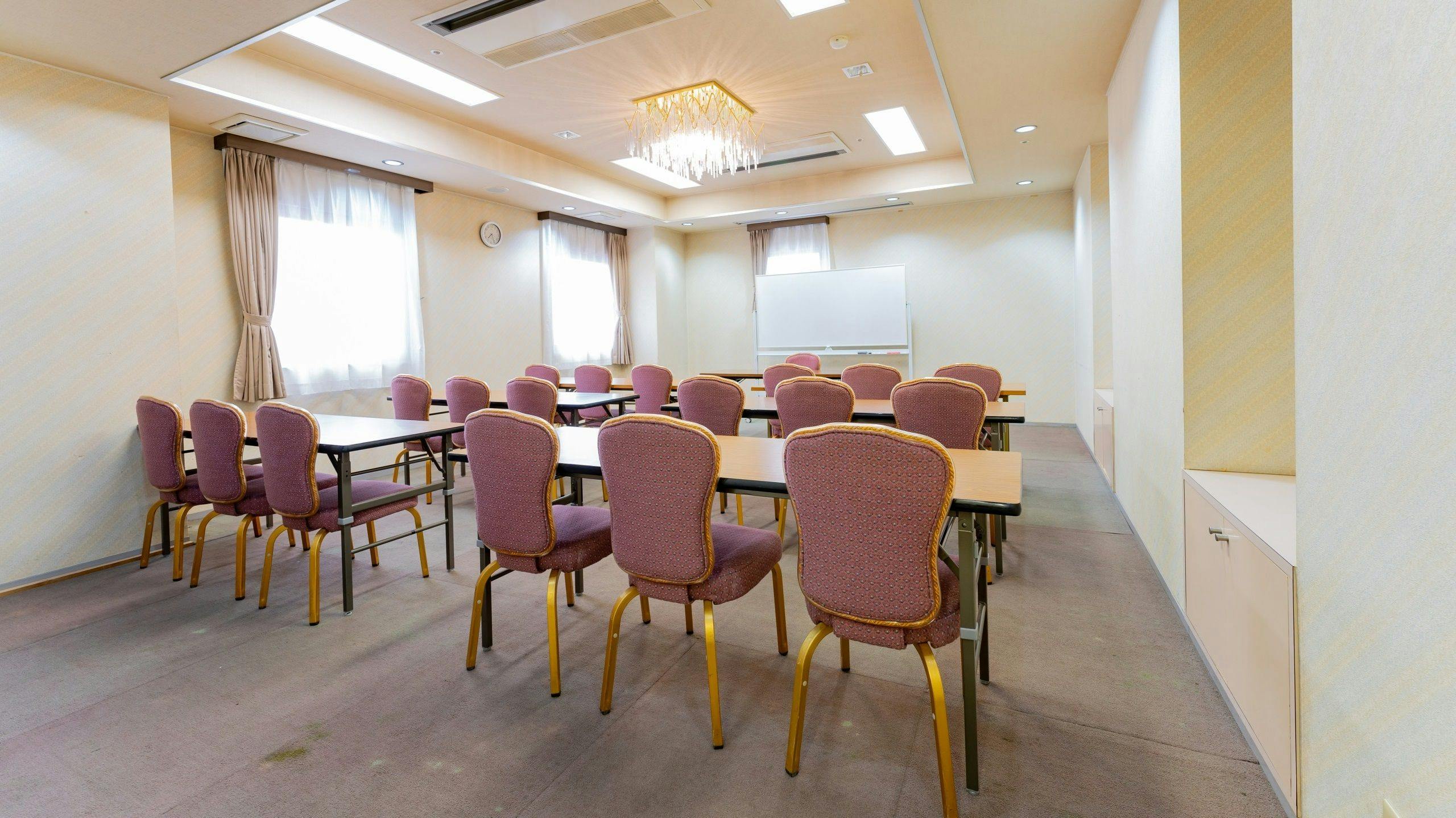 Koyama Palace Hotel