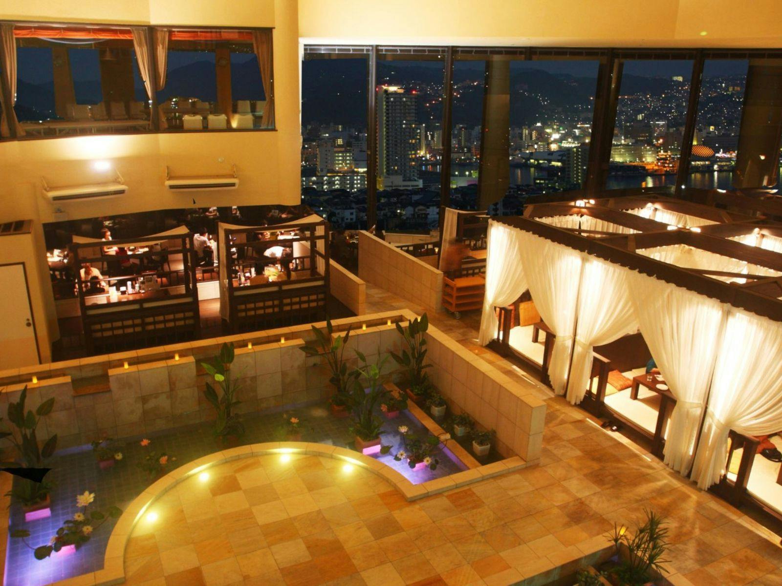 Inasayama Onsen Hotel Amandi ~ Overlooking One of Japan's Three Great Night Views in Nagasaki ~