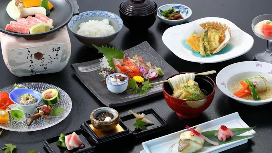 Inasayama Onsen Hotel Amandi ~ Overlooking One of Japan's Three Great Night Views in Nagasaki ~