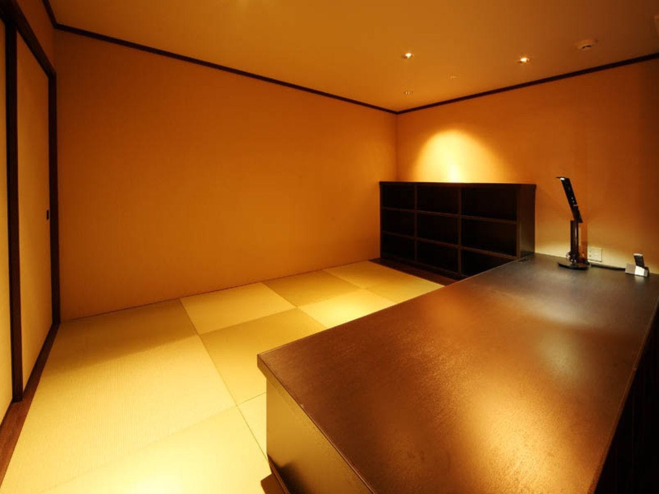 Inasayama Onsen Hotel Amandi ~ Overlooking One of Japan's Three Great Night Views in Nagasaki ~