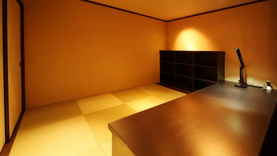 Inasayama Onsen Hotel Amandi ~ Overlooking One of Japan's Three Great Night Views in Nagasaki ~