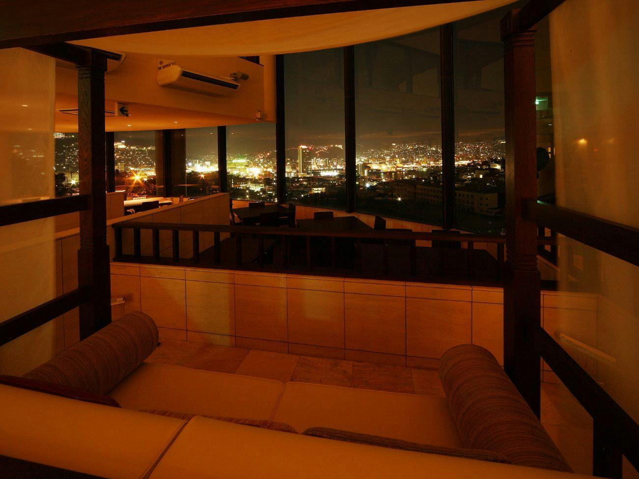 Inasayama Onsen Hotel Amandi ~ Overlooking One of Japan's Three Great Night Views in Nagasaki ~