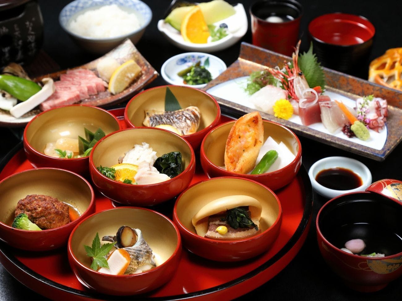 Inasayama Onsen Hotel Amandi ~ Overlooking One of Japan's Three Great Night Views in Nagasaki ~