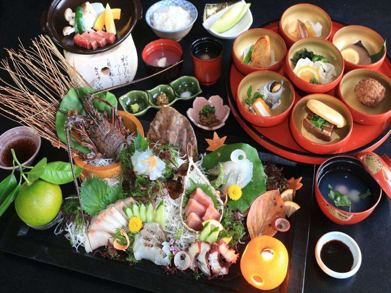 Inasayama Onsen Hotel Amandi ~ Overlooking One of Japan's Three Great Night Views in Nagasaki ~