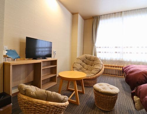 【客室：デザイナーズツイン】