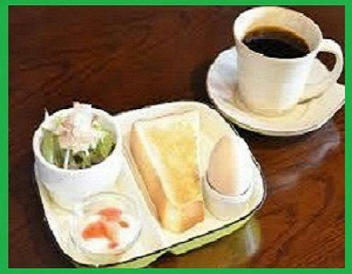 軽食モーニング無料