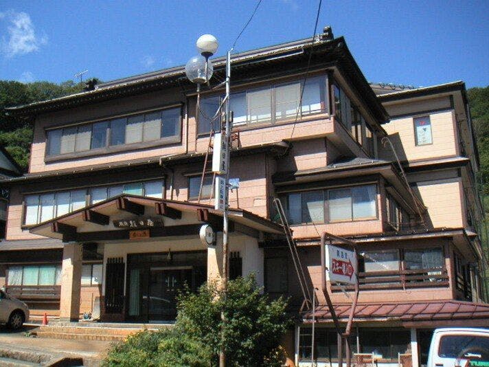 関山不動滝 大滝 いま最も売れている宿 18選 お得に宿泊予約 Yahoo トラベル