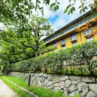 *【ภายนอก】