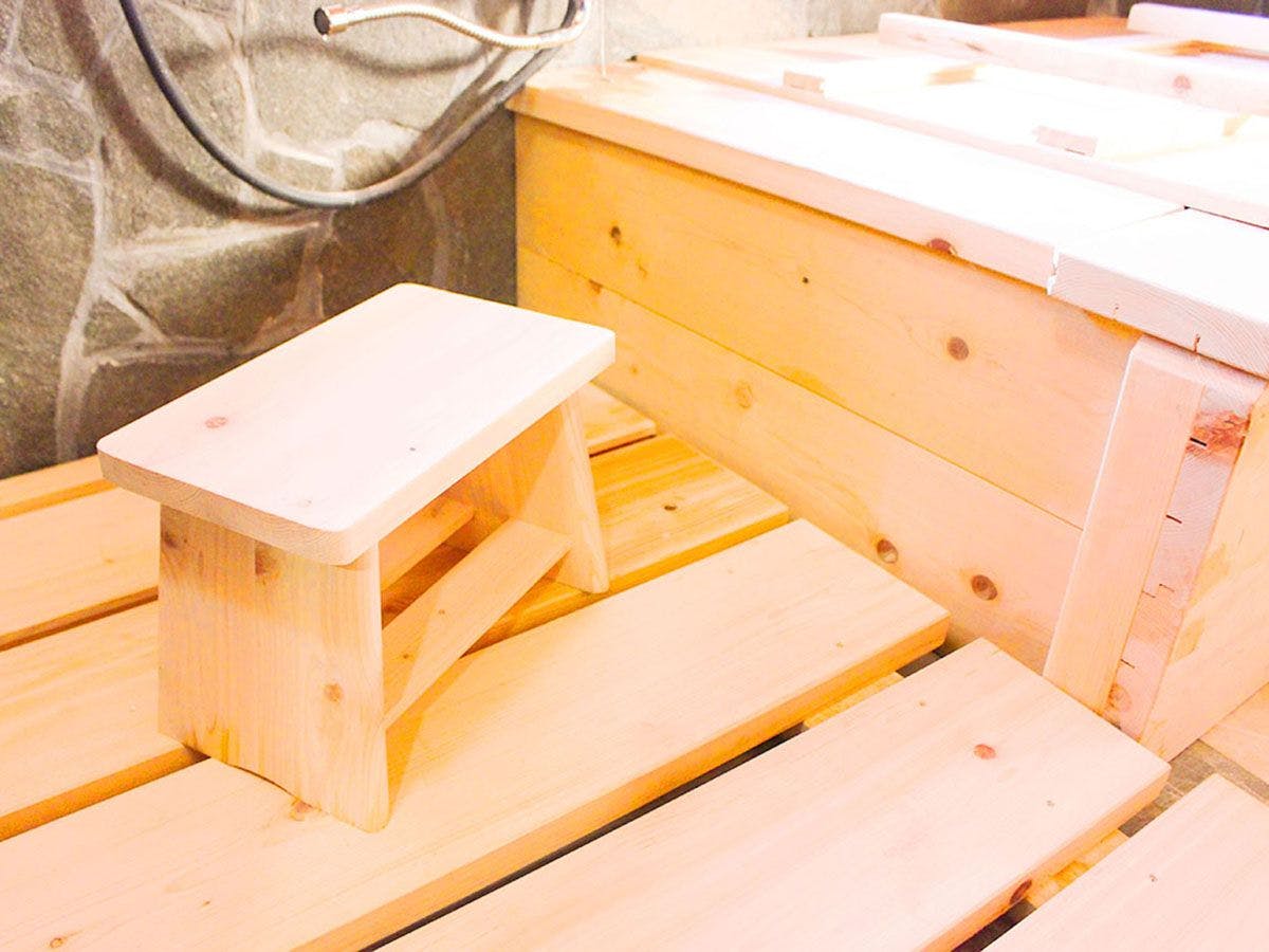 ・【อาคารเสริม・อ่างอาบน้ำฮิโนกิ】อ่างอาบน้ำพร้อมพื้นที่ล้างตัว