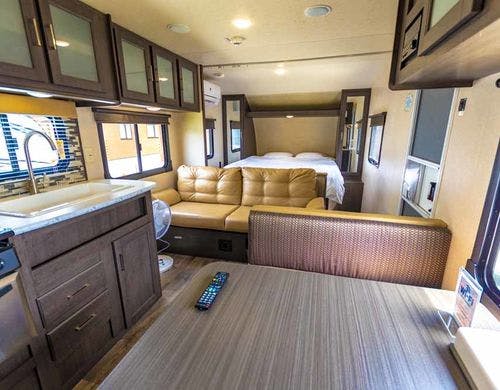 ソファーベット