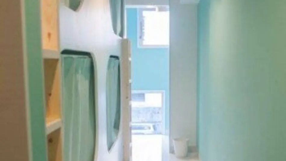 PICNIC HOSTEL OSAKA