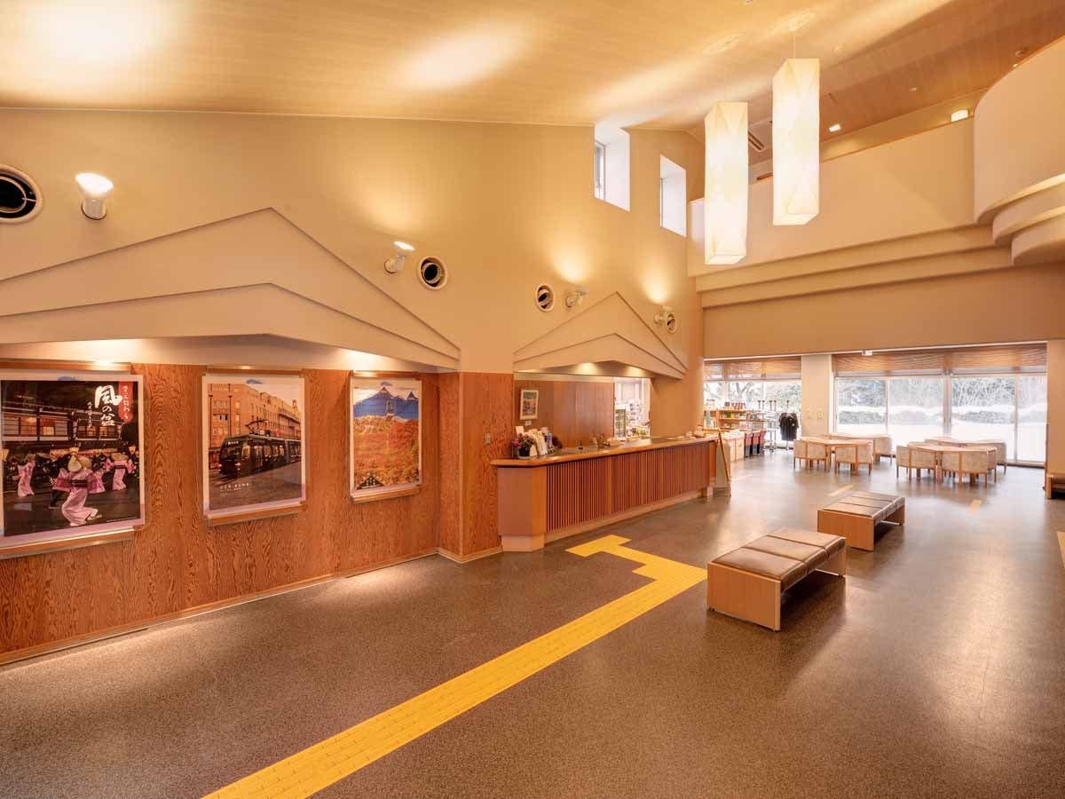 *【ภายในอาคาร (แผนกต้อนรับ・ล็อบบี้)】