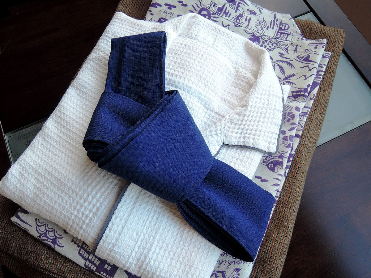We provide yukata and towels.