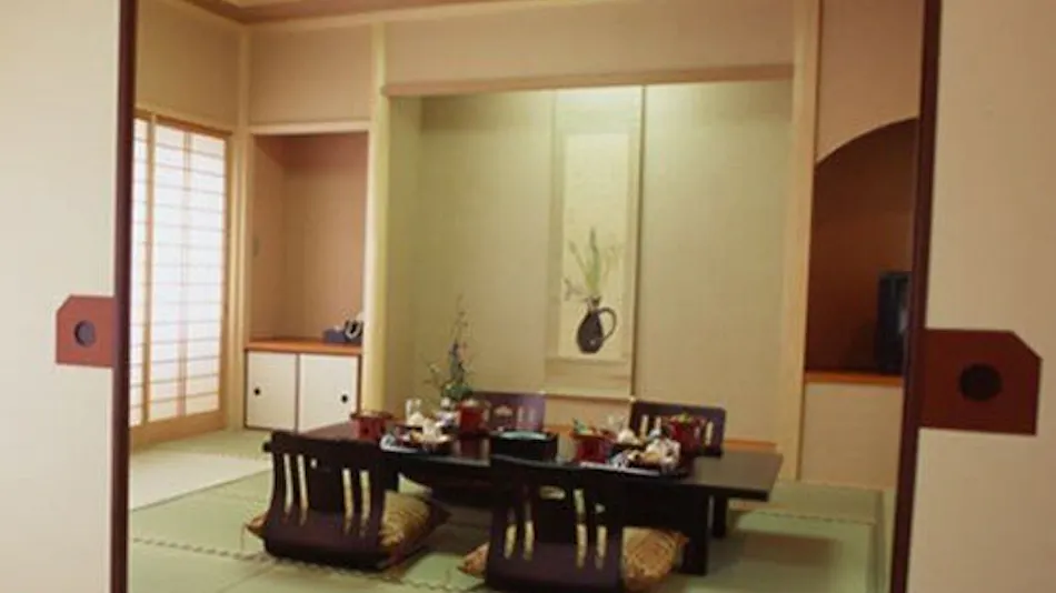 Ryotei Ryokan Hitomaru Kadan