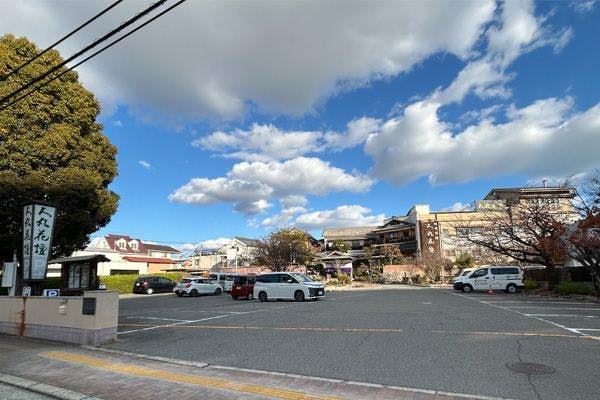 ที่จอดรถฟรี!!