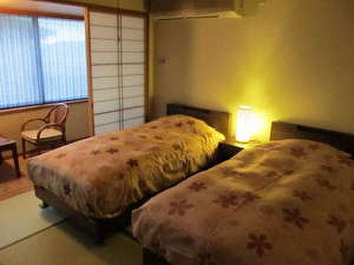 ６畳・８畳　トイレ・洗面所