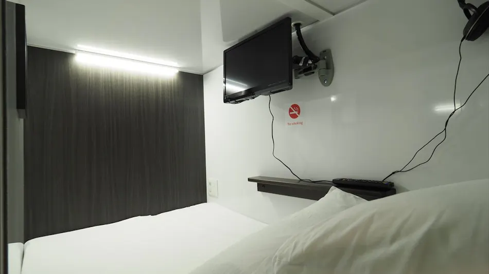 Leo Healing Capsule Hotel Funabashi Branch